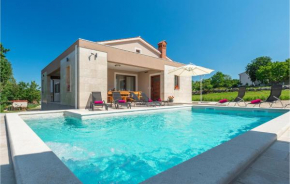 Awesome Home In Orihi